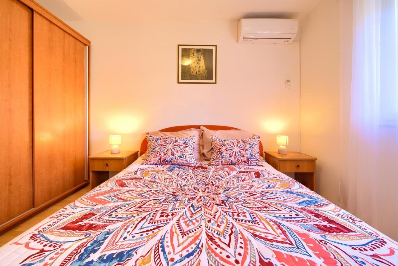 Apartman Noel Krk Town Exteriér fotografie